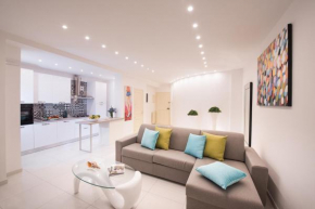  White Apartments  Минори